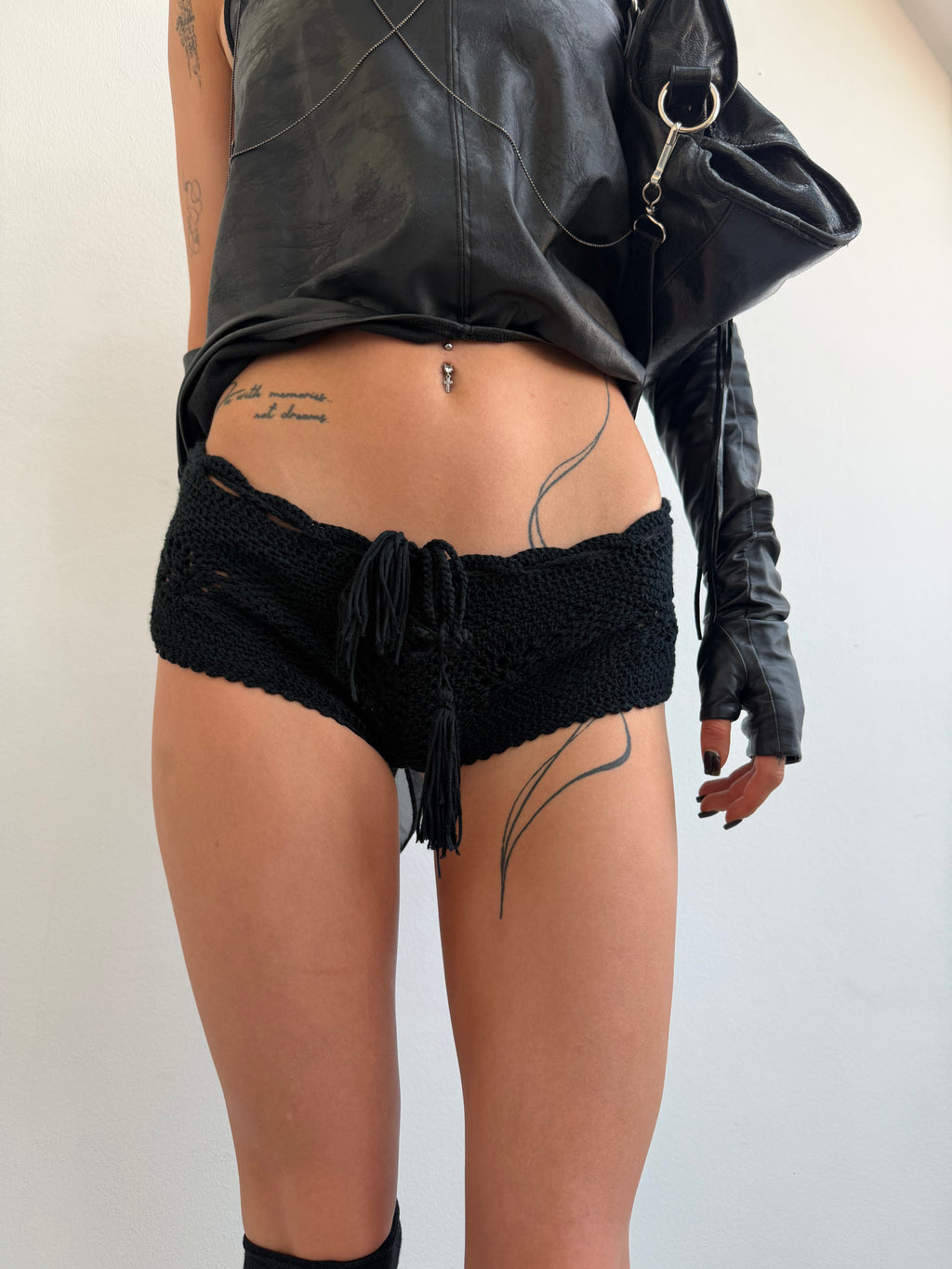 KNITTED MINI SHORTS
