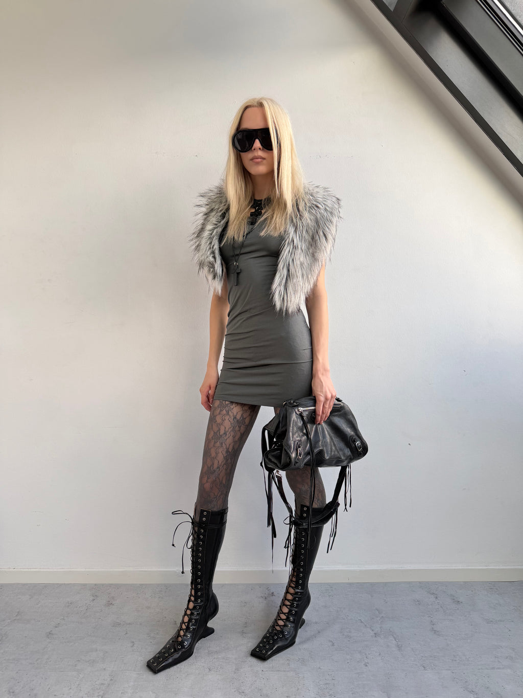 DRESS