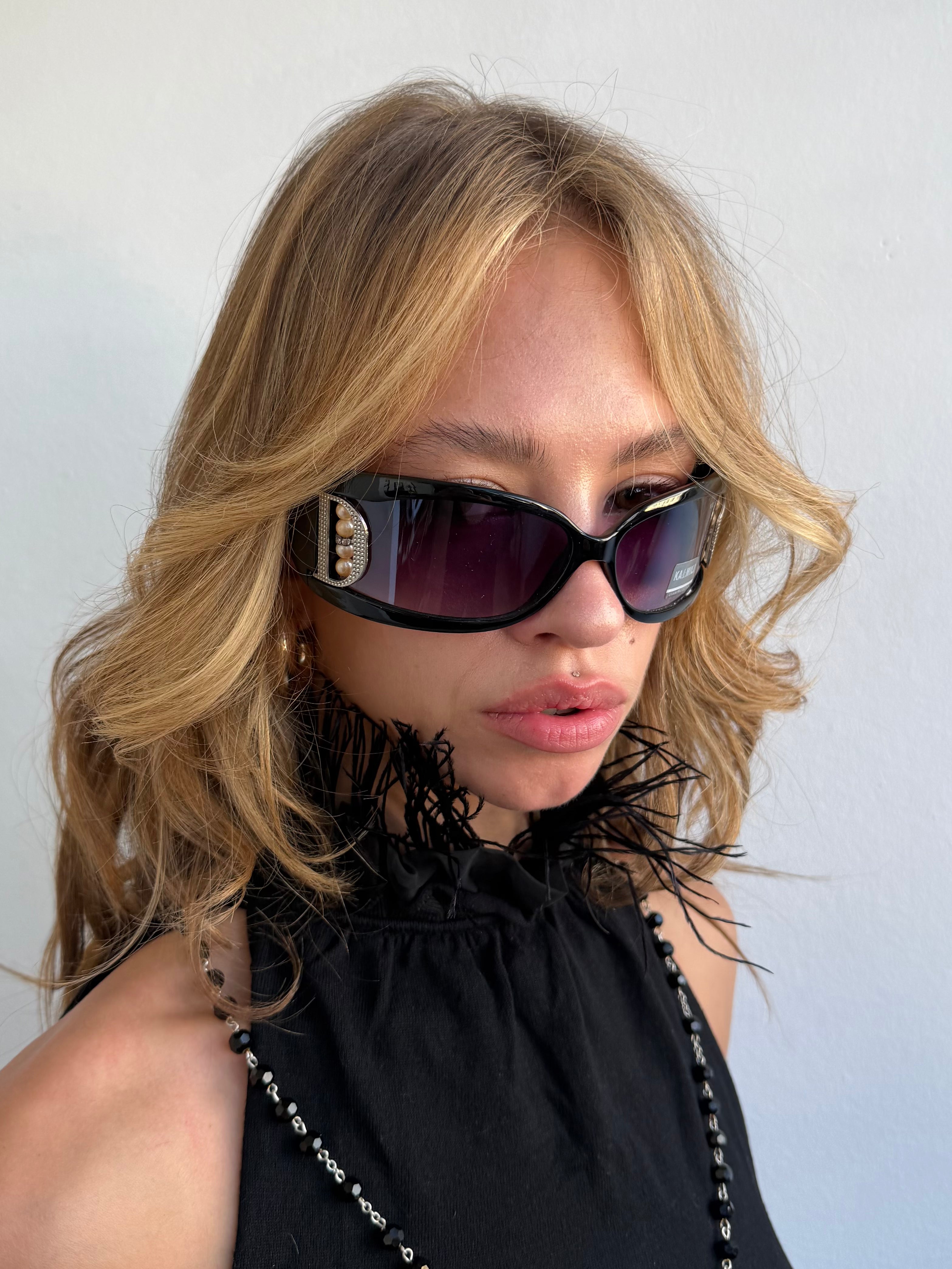 VINTAGE SUNGLASSES
