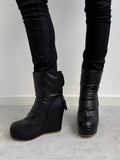 LEATHER BOOTS
